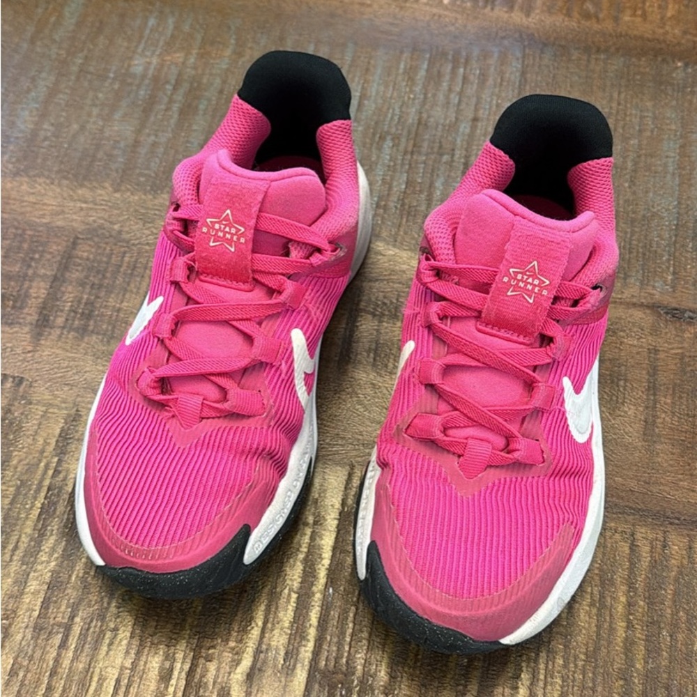 Little Girls Nike Shoes- Size 12C